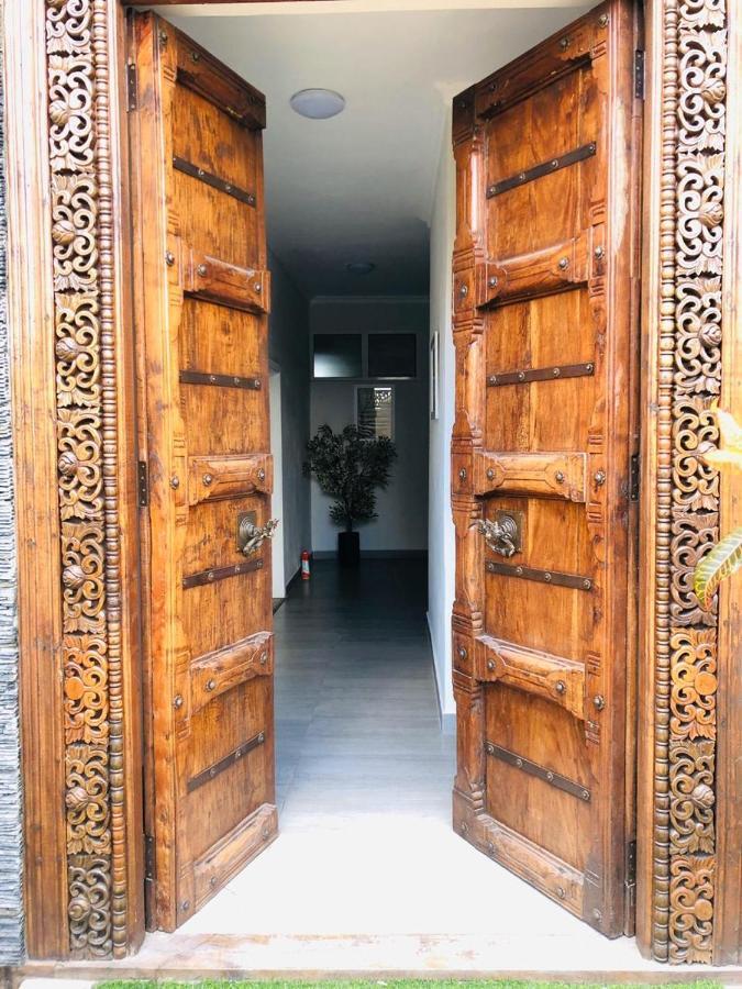 Shanti Haveli Beachfront Apartments Flic-en-Flacq Extérieur photo